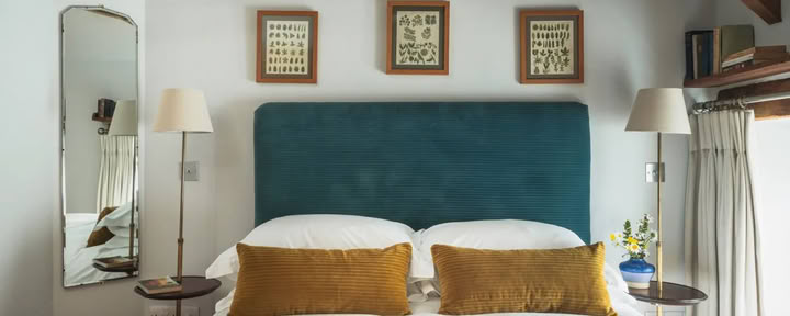 Gedeelde tweepersoonskamer met eigen badkamer