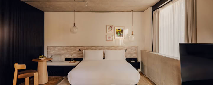 East End Balcony Suite