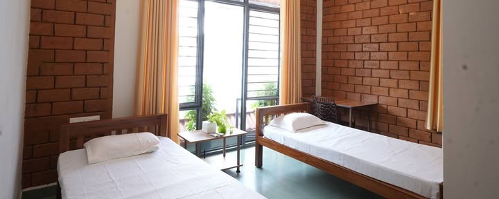 1 person Private single - Non-Ac premium room (Duplicate listing)